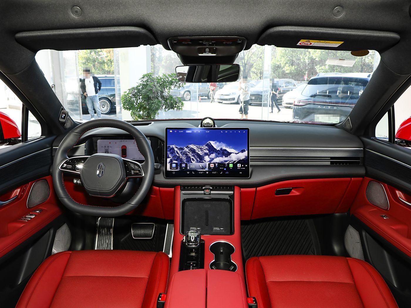 AITO M5